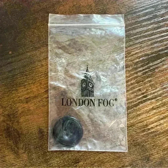 London Fog Like New Men’s Ultimate Rain Coat Black 44 Regular XXL - Picture 10 of 10